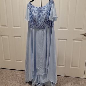 Elegant Light Blue Embroidered Evening Dress
